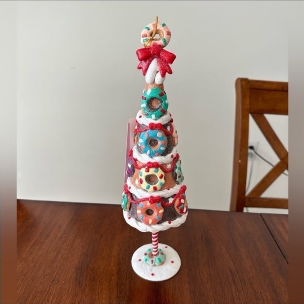 Cupcakes and Cashmere Christmas Gingerbread Glitter Doughnut Tree